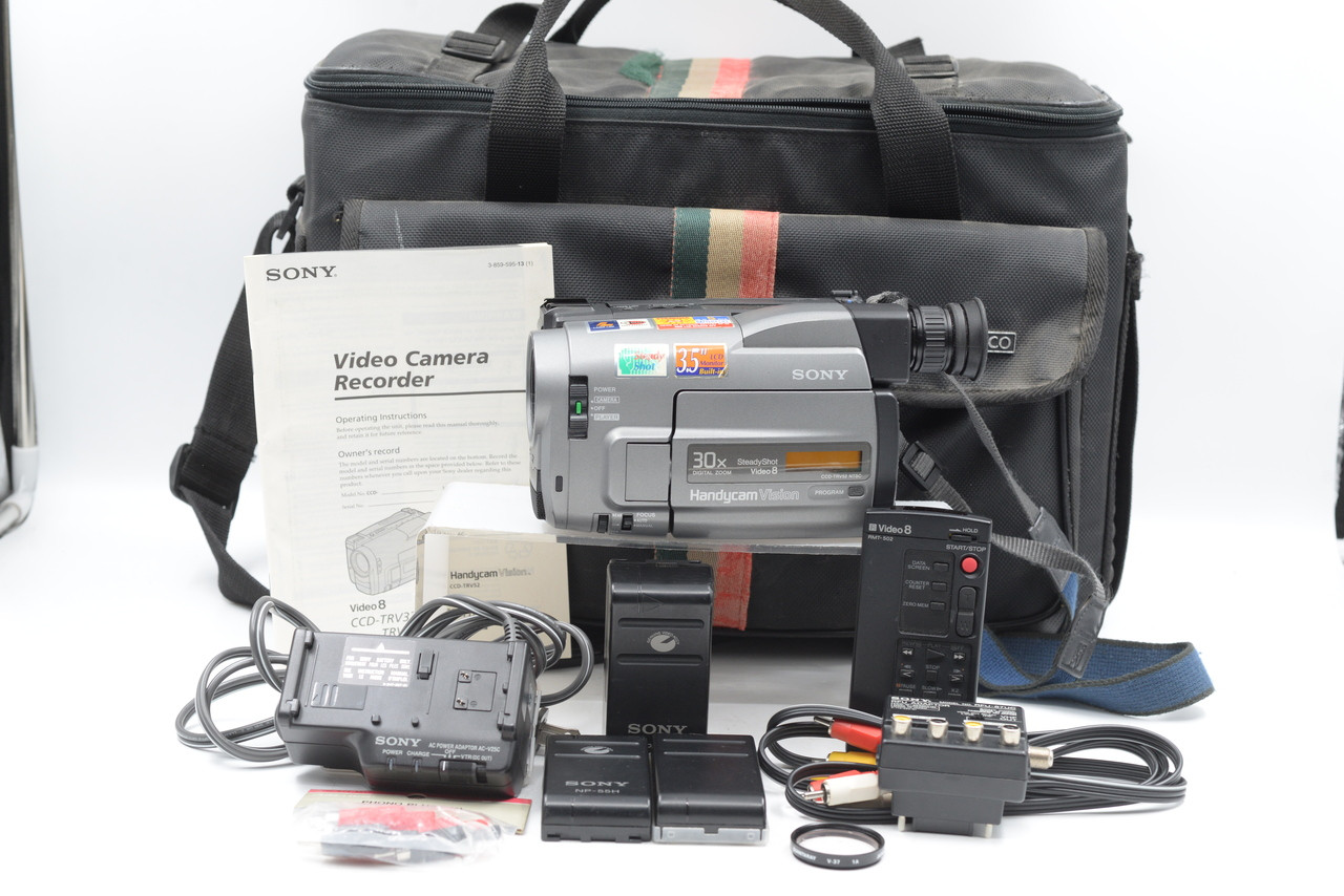 Pre-Owned Sony Handycam CCD-TRV-52 with case and accessories