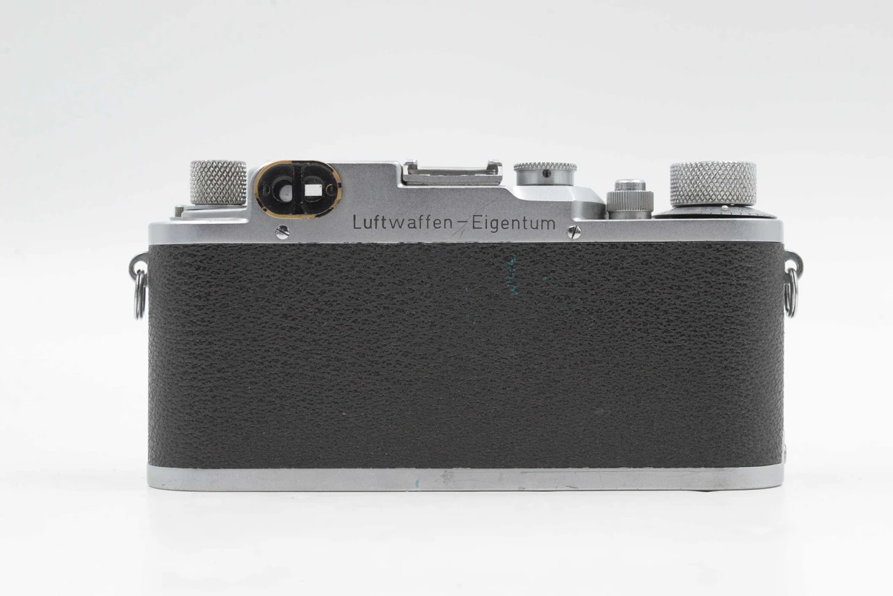 Pre-Owned - Leica IIIC Luftwaffen-Eigentum 1941, w/ Leica Lu