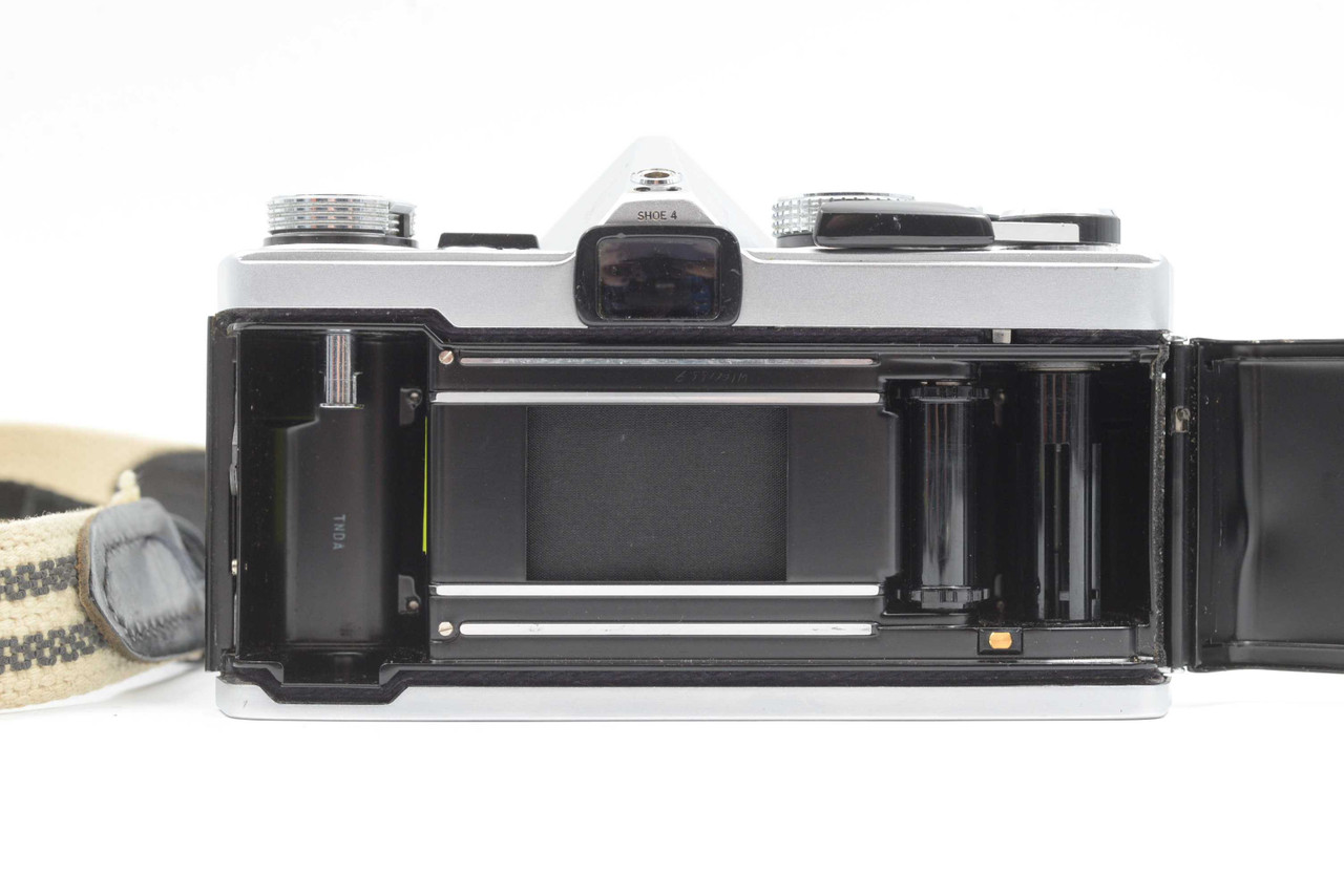 Pre-Owned - Olympus OM-1N 35mm Film Camera (Body Only)