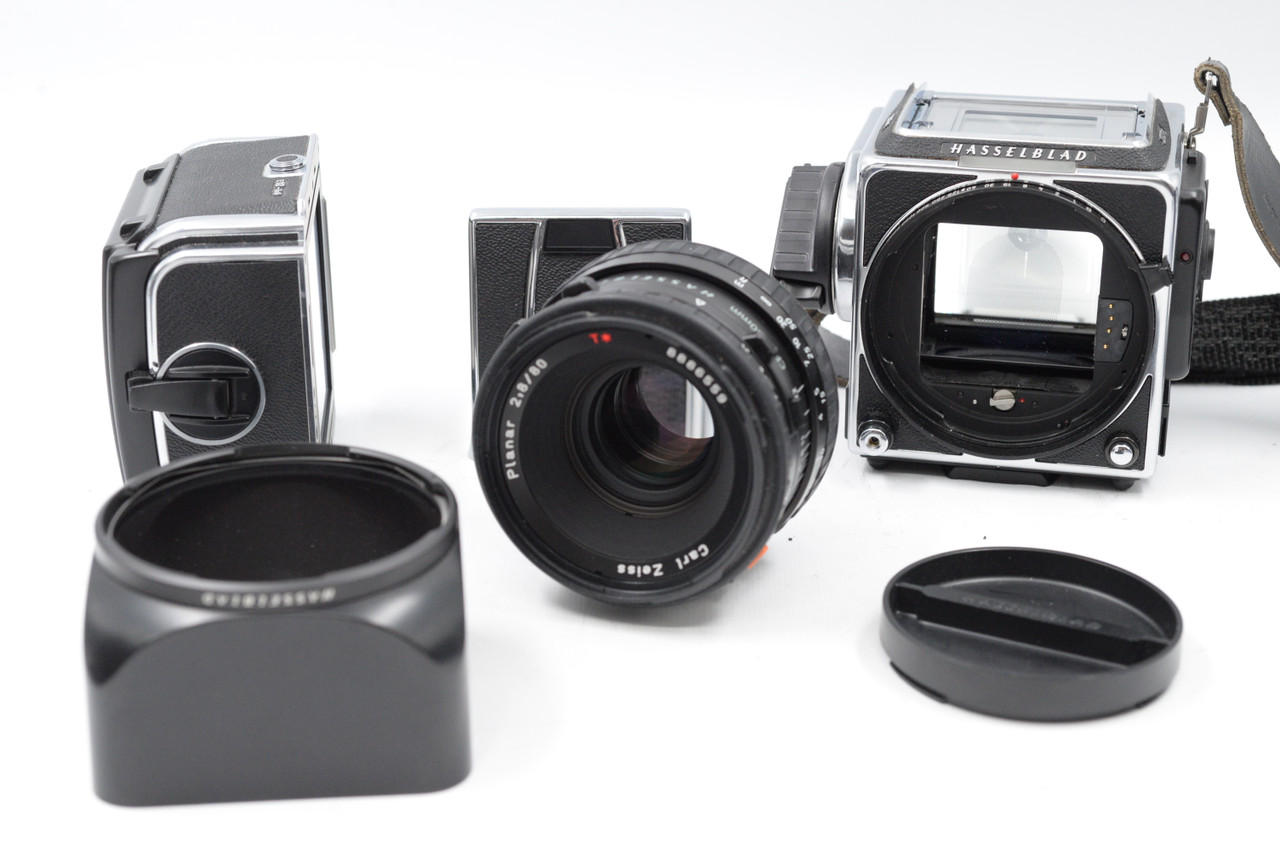 Pre-Owned - Hasselblad - 203FE w/ CFE 80mm f/2.8, E12 6x6 Ba