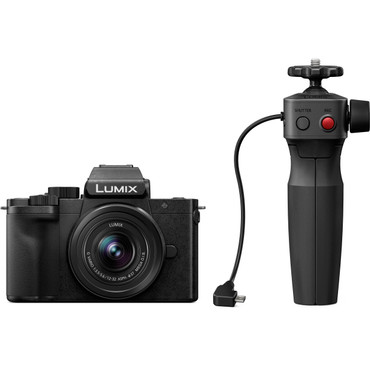 Panasonic - Lumix G100 MirrorlesS PRO Digital Camera with 12-32mm LenS PRO and Tripod Grip Kit