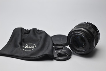 Pre-Owned - Panasonic Leica DG Summilux 25mm f/1.4 ASPH Micro 4/3 Lens