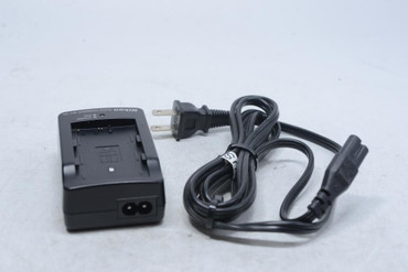 Pre-Owned - MH-18A Quick Charger For EN-EL3x Battery