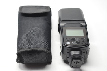 Pre-Owned Neewer NW635 Flash for Sony