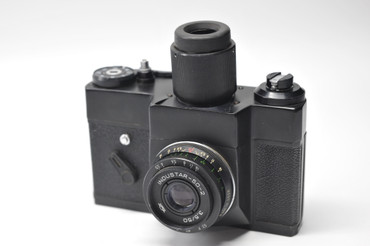 Pre-Owned ZENIT Lab USSR Camera w/Industar 50-2 50mm F/2