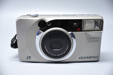 Pre-Owned - Olympus New Pic Zoom 600 APS Film Camera