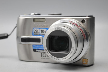 Pre-Owned - Panasonic DMC-TZ3 (Silver)