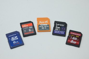 Pre-Owned - 8 Gb Assorted SD Memory Card,variable brand for one card only.