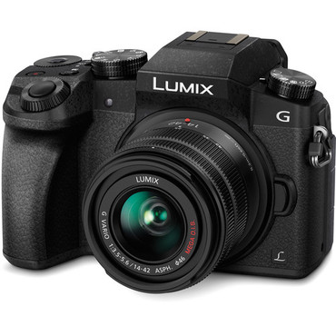 PANASONIC Lumix DMC-G7KK Kit w/ 14-42mm Lens (Black)