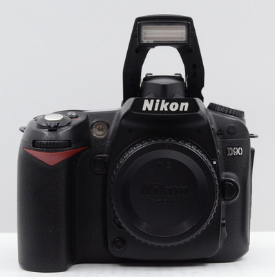 ☆ショット数1367枚・美品☆Nikon ニコン D80 ボディ #19416