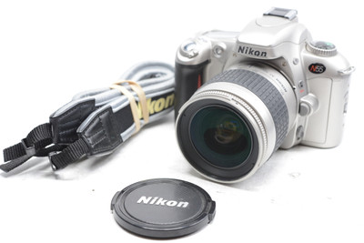 Pre-Owned - Nikon N55 w/ 28-80 Zoom Silver