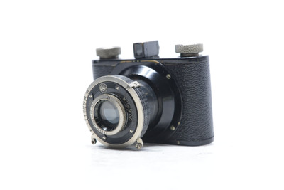 Pre-Owned - *Very Rare* F Deckel-Munchen w/E. Ludwig, Lausa-Dresden Victar 5cm (50mm) F/2.9