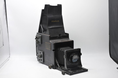 Pre-Owned - R.B. Auto Graflex 3 1/4 x 4 1/4 Camera w/ Kodak Anastigmat 7 1/2 inch lens f/4.5