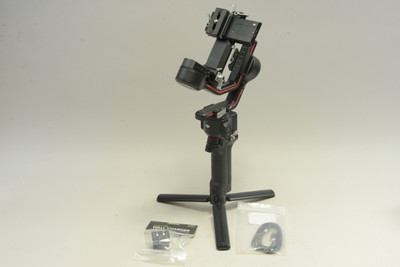 Pre-Owned - DJI RS 3 Gimbal Stabilizer Combo
