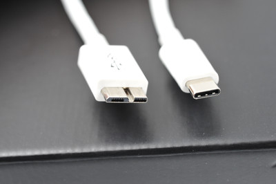 Micro-B 3.1 to USB-C CORD, 3 feet,