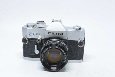 Pre-Owned - *AS-IS* PARTS ONLY - Petri FT ee W/ 55mm f/2