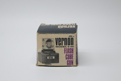 Pre-Owned - Vintage Camera Flash cube Gun Vernont T-66