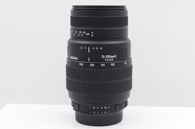 Pre-Owned - Sigma 70-300mm D Macro f/4-5.6 for Nikon