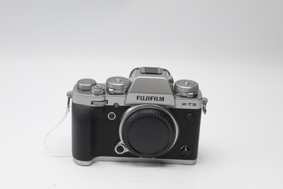 Pre-Owned - Fujifilm X-T3 Mirrorless Digital Camera Body (silver)