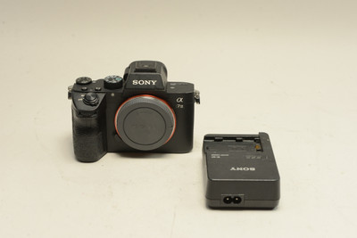 Pre-Owned - Sony Alpha a7 III Mirrorless Digital Camera (Body Only) 24MP