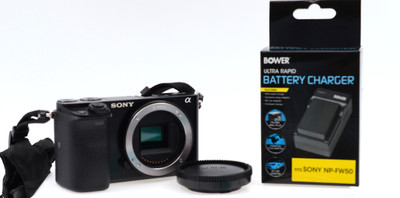 Pre-Owned - Sony Alpha A6000 Mirrorless Digital Camera ( body only ,black)