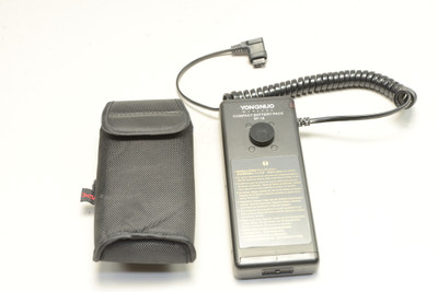 Pre-Owned Yongnuo Digital Compact Battery Pack w/ Case