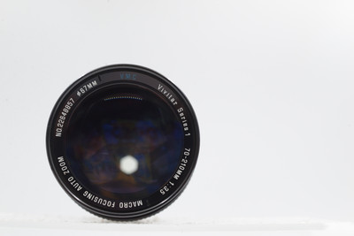 Pre-Owned - Vivitar 70-210mm Lens 1:3.5 Series-1 Minolta M/SR Macro Zoom Mint Leather Case 2 Caps