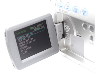 Pre-Owned - Canon Zr60 video camera Kit w/case