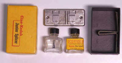 Pre-Owned - Cine-Kodak Junior Splicer For 8mm 16mm Film Reels w/ Empty Fluid Containers