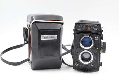 Pre-Owned - Yashica Mat 124G Twin lens Med format film camera