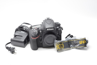 Pre-Owned -  Nikon D800 DSLR Camera (Body Only)