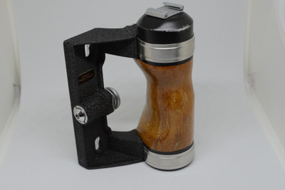 Pre-Owned - ASAHI PENTAX Wood Hand Grip For 6x7 67 II
