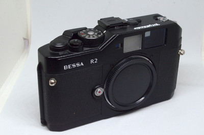 Pre-Owned - Voigtlander Bessa-R2 Black Body Only