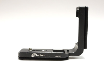 Pre-Owned - Leofoto L Bracket for Nikon D750