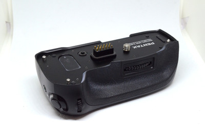 Pre-Owned - Pentax D-BG2 Battery Grip for K10D