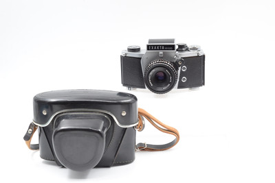 Pre-Owned - Exakta VX 500 Film Camera w/ Meyer - Optik Gorlitz 50mm f/2.8