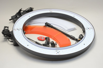 Pre-Owned - Mount Dog 18" LED Ring Light