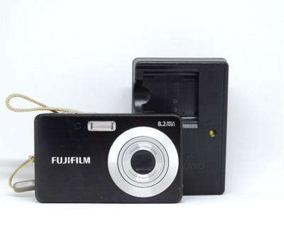 Pre-Owned - Fujifilm FinePix J10 8.2MP 3X ZOOM Black