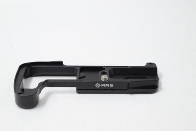 Pre-Owned - BOEM1-2 Really Right Stuff Modular Base Plate for Olympus OM-D E-M1 Mark II and Mark III