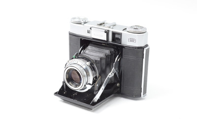 Pre-Owned - Zeiss Ikon Super Ikonta III w/ Carl Zeiss Nr Tessar 75mm F/3.5