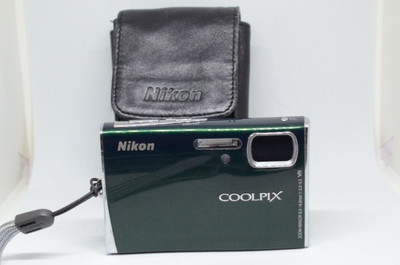 Pre-Owned - Nikon COOLPIX S52 Digital Camera green