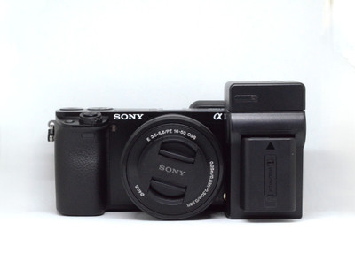 Pre-Owned - Sony Alpha A6000 w/ 16-50mm Lens BLACK