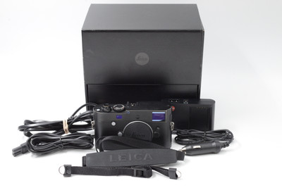 Pre-Owned - Leica M Monochrom w/ Original Box + Accessories