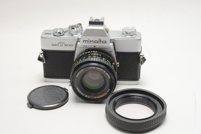 Pre-Owned - Minolta SRT- 200 film camera w/ 50MM f/2 Rokkor-x Lens