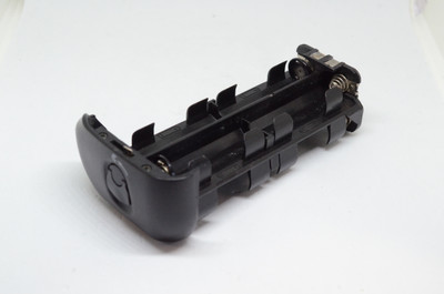 Pre-Owned - Nikon MS-30 for Nikon D-5 AA battery holder.