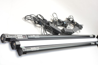 Pre-Owned - 3 NANLITE PAVOTUBE II 30X RGB LED PIXEL TUBE LIGHT 4', 4-LIGHT KIT WITH shader
