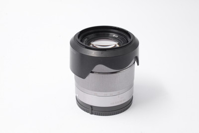 Pre-Owned - Sony 18-55mm F/3.5-5.6 OSS Zoom Silver E-Mount