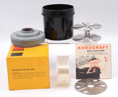 Pre-Owned - Kodak Kodacraft Roll Film Tank w/ Apron Box Instructions w/ 1 reel