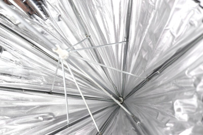 Pre-Owned - 33"/84CM Studio Reflective Lighting Black/Silver Umbrella
