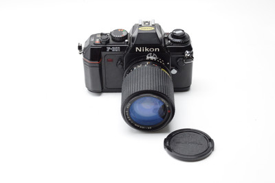 Pre-Owned - Nikon F-301 with Tokina 35-105mm